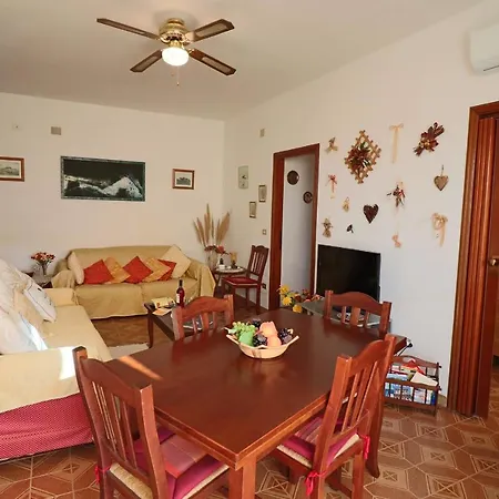 On The With Balcony, Wi-fi & Air Conditioning; Parking Holiday home *